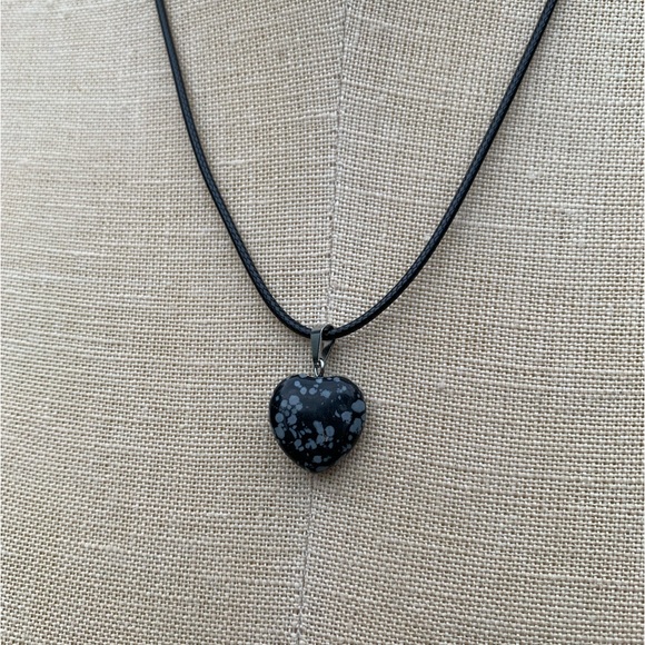 Handmade Heart Speckled Stone Amulet Necklace - Picture 7 of 10